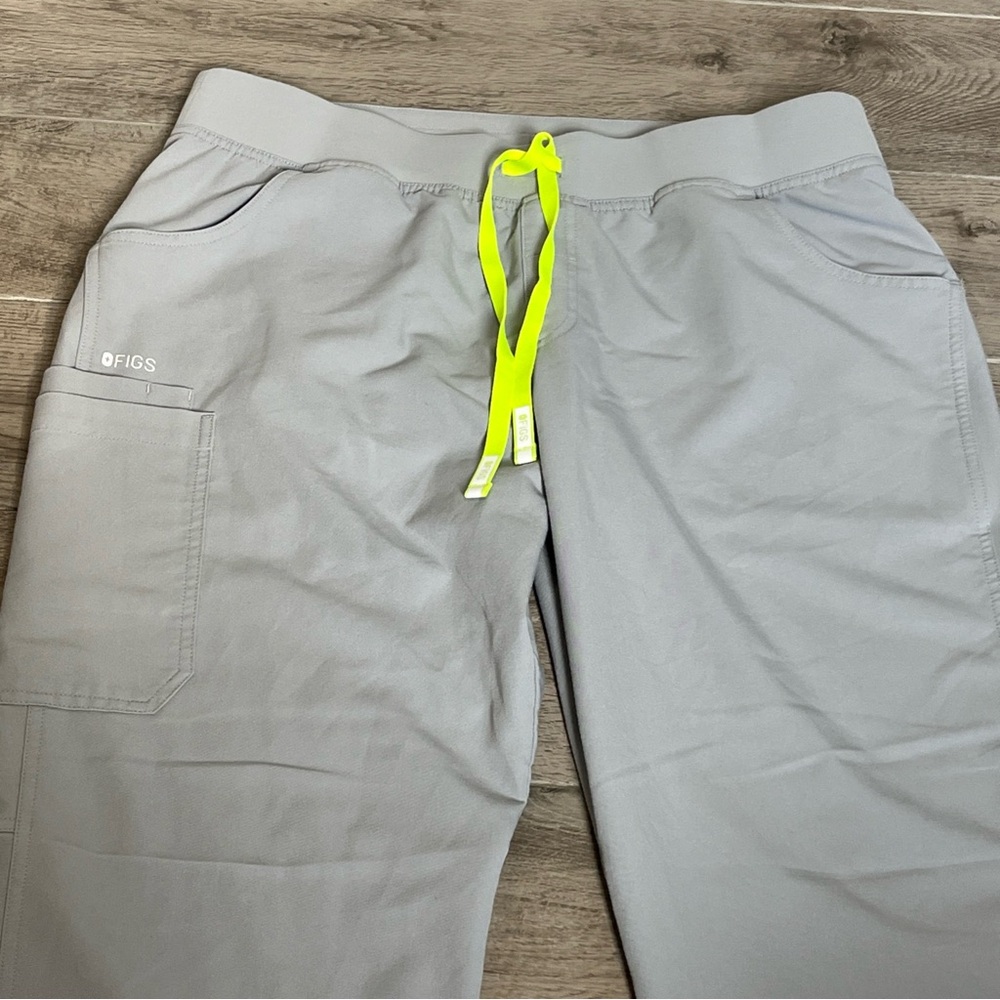 Figs Pants‎ Cargo Scrub Technical Collection Medical Gray Size XL Style #1000178 - Picture 2 of 8